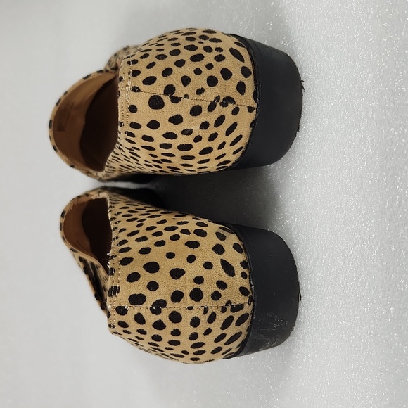 Bar III Cheetah Print Loafers Size 8 Classic Chic - Picture 3 of 12